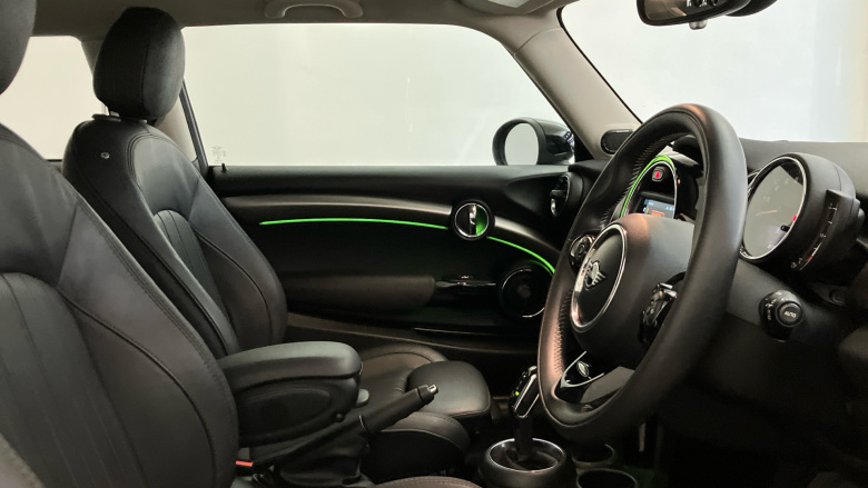 MINI Hatchback 2.0 Cooper S Exclusive II 3dr Auto Petrol Hatchback